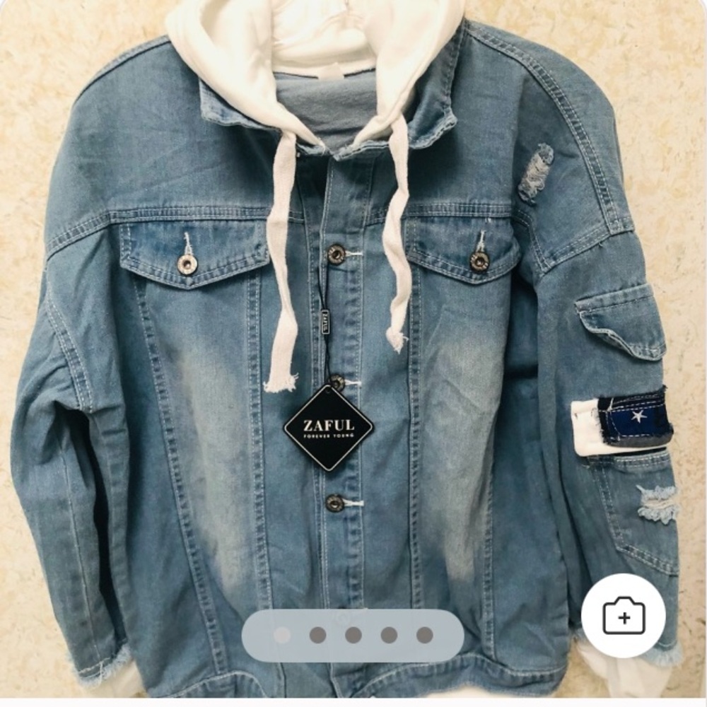 SALE💕💕💕Zaful Blue Jean Jacket with White Hoodie